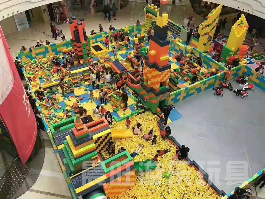 游樂(lè)園設(shè)備